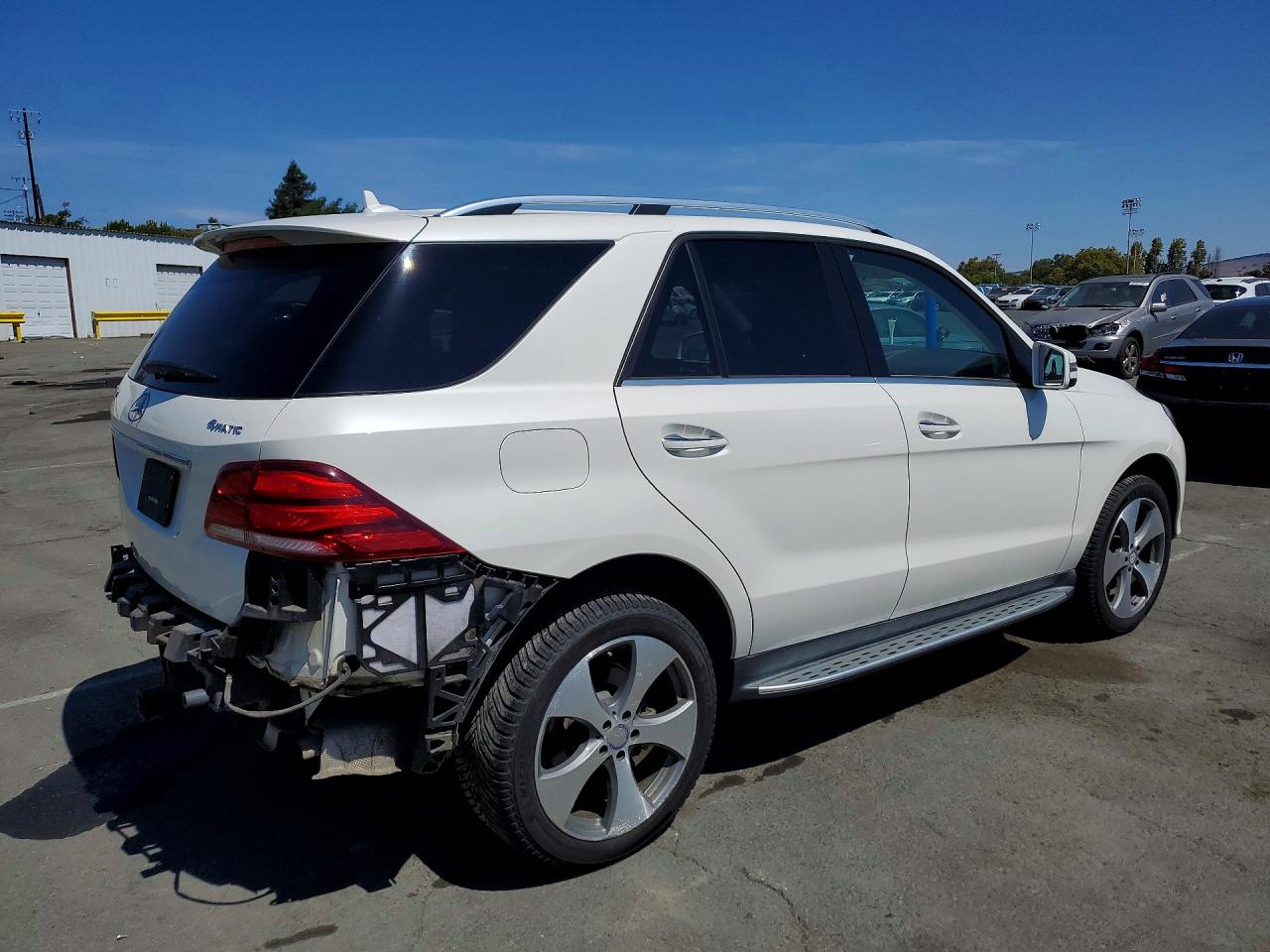4JGDA5HB0HA877252 · 2017 MERCEDES-BENZ GLE · 3/12
