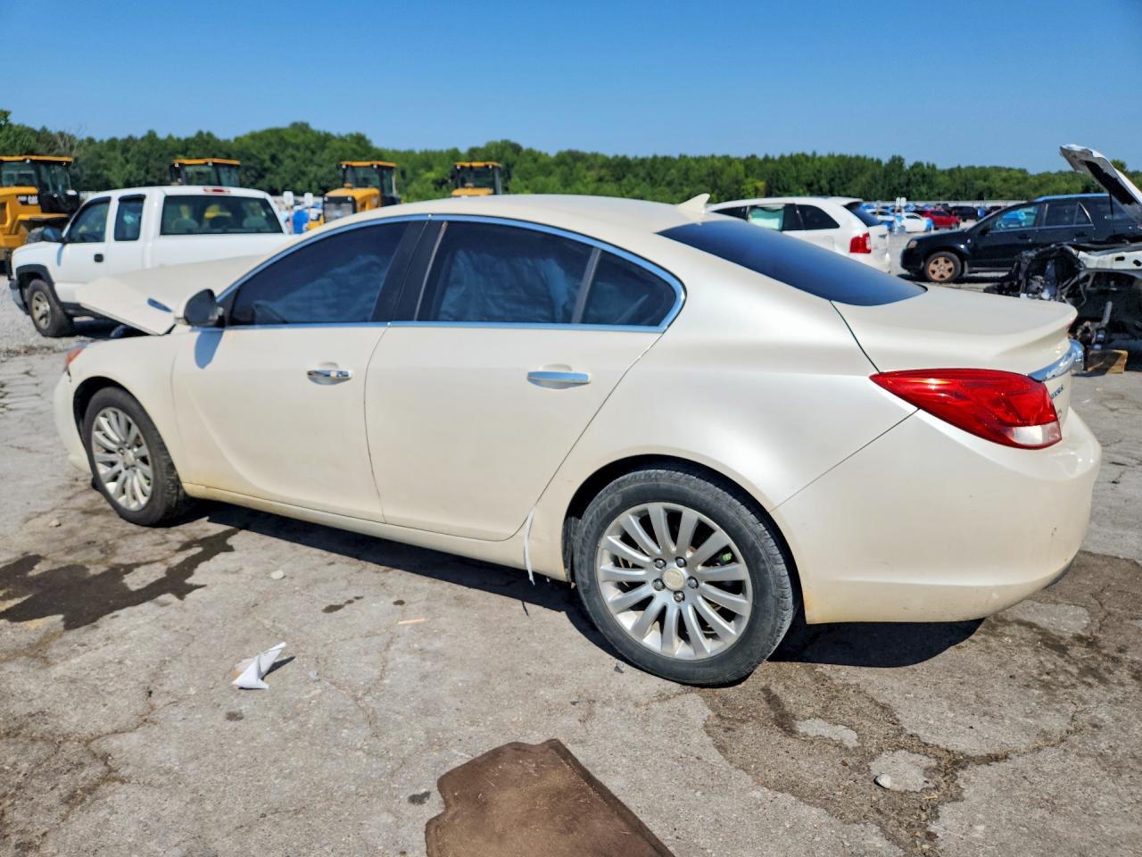 2G4GS5EK4C9166785 · 2012 BUICK REGAL · 2/12