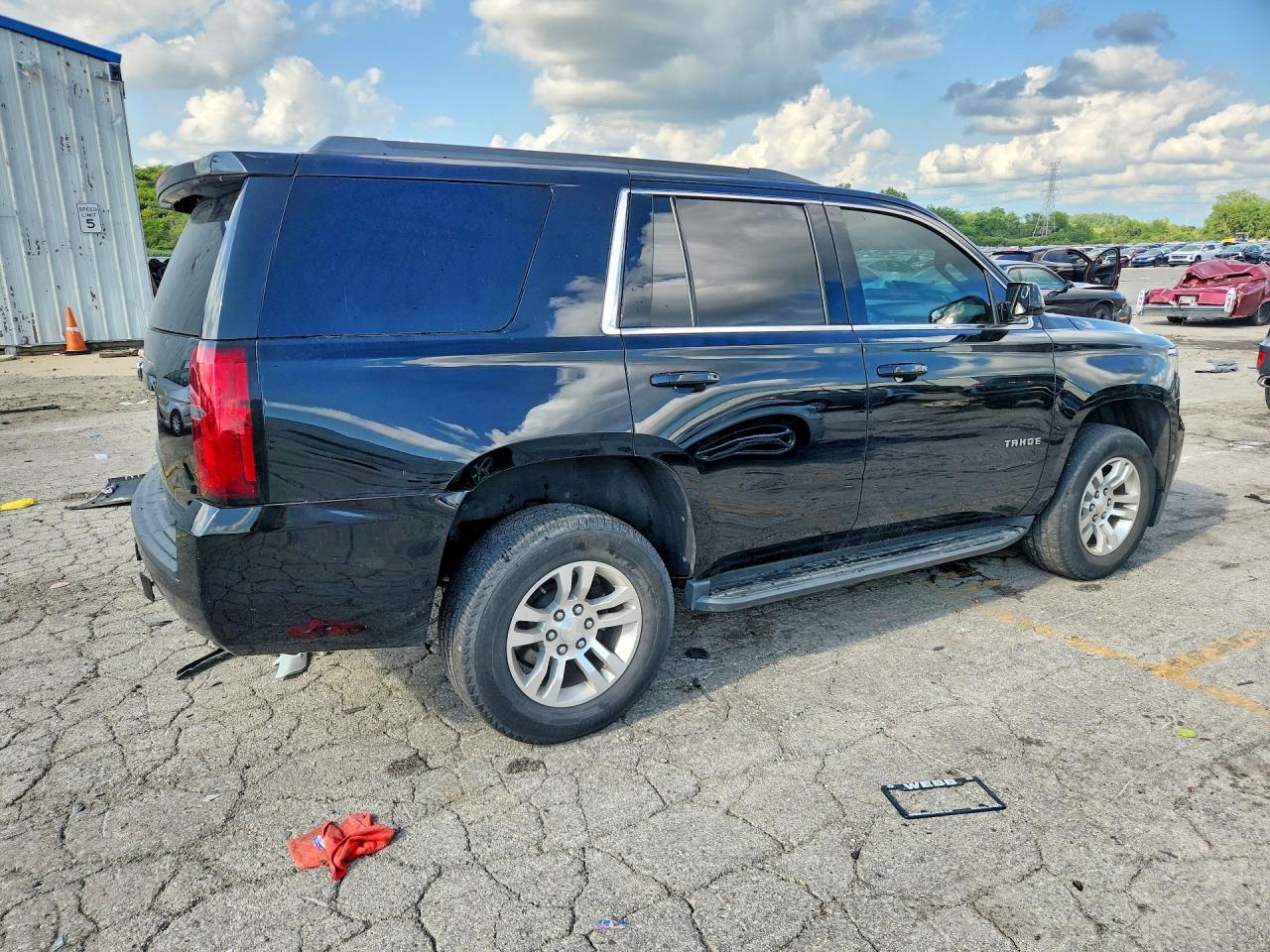 1GNSKAKCXJR116813 · 2018 CHEVROLET TAHOE · 3/13
