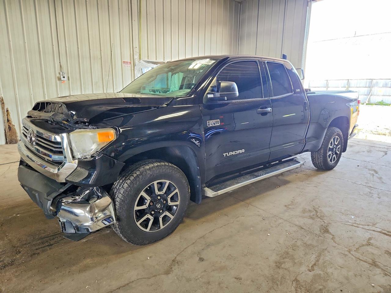 5TFUW5F17GX543747 · 2016 TOYOTA TUNDRA