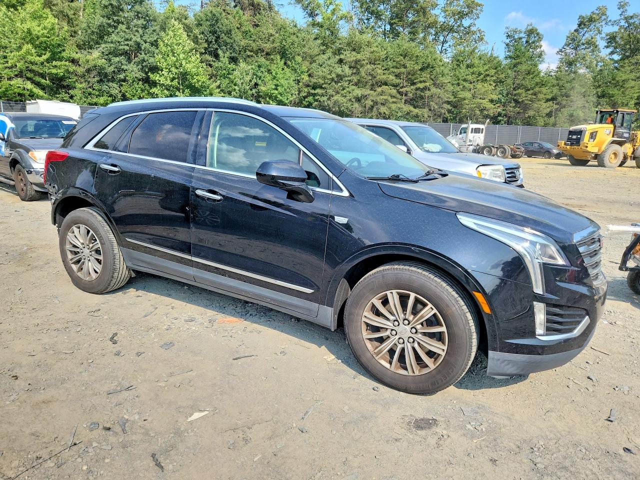 1GYKNBRS7HZ133043 · 2017 CADILLAC XT5 · 4/13