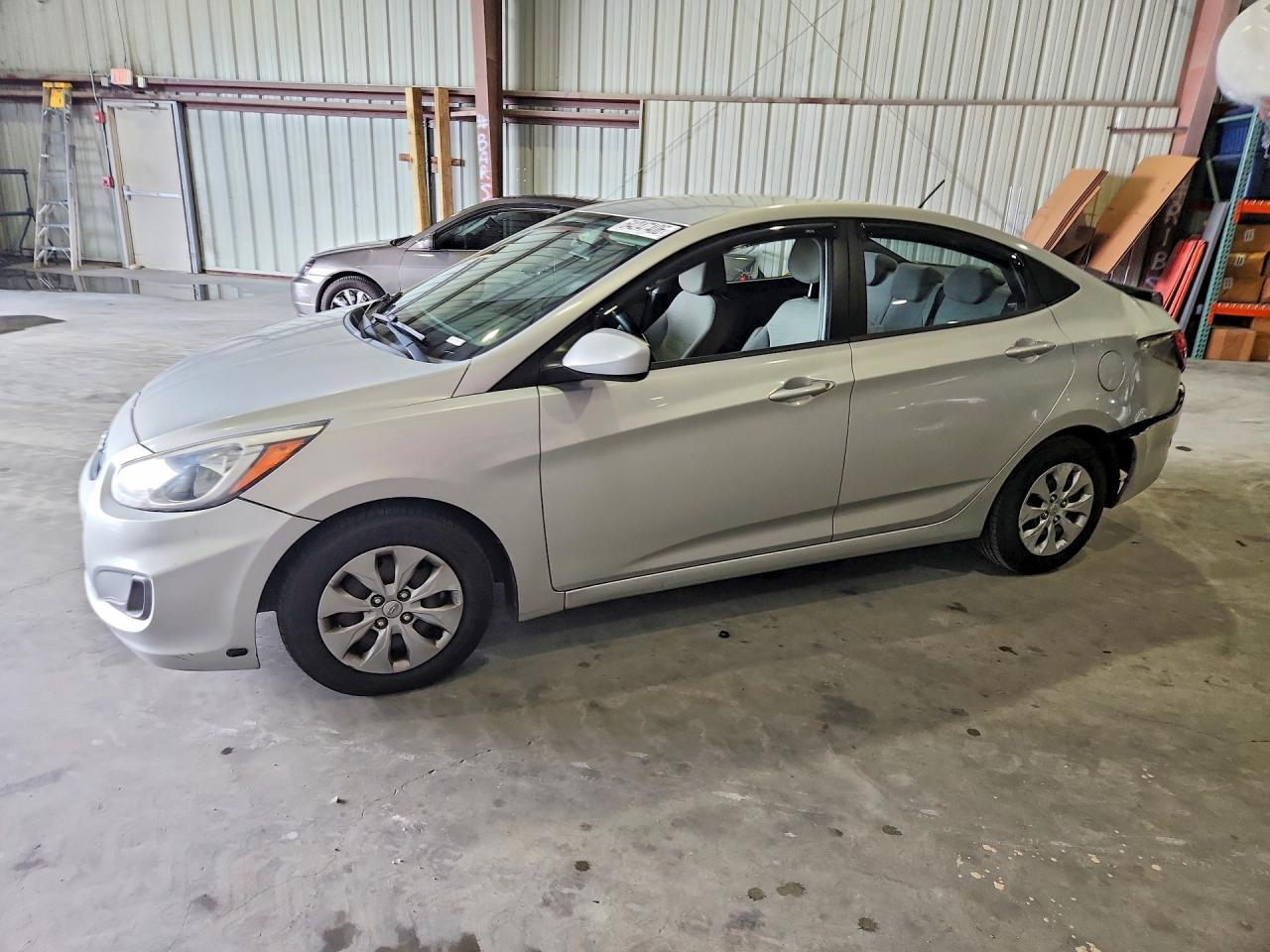 KMHCT4AE5FU816429 · 2015 HYUNDAI ACCENT