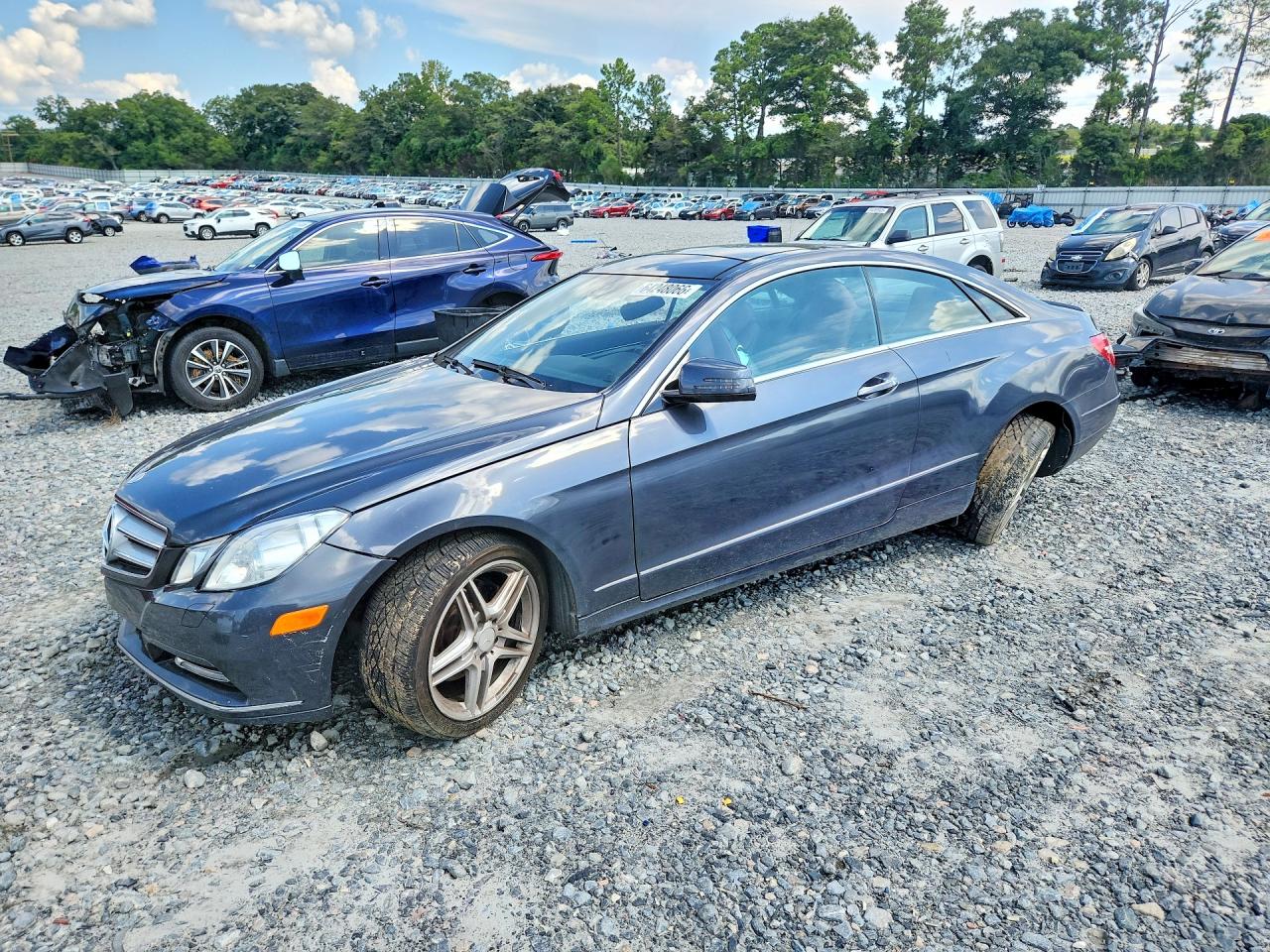 WDDKJ5KB8DF201137 · 2013 MERCEDES-BENZ E