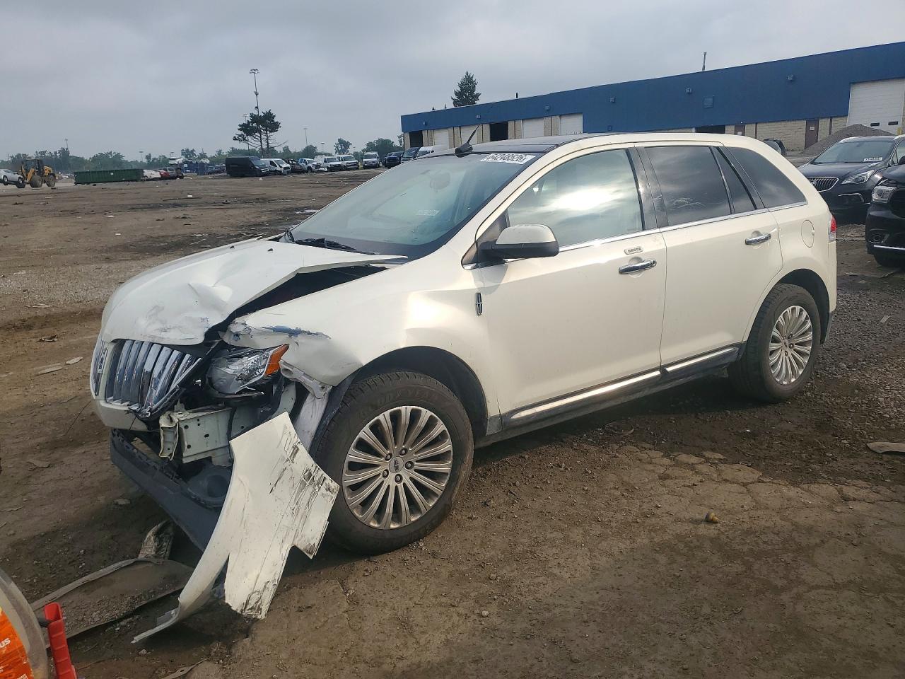 2LMDJ6JK5CBL00668 · 2012 LINCOLN MKX