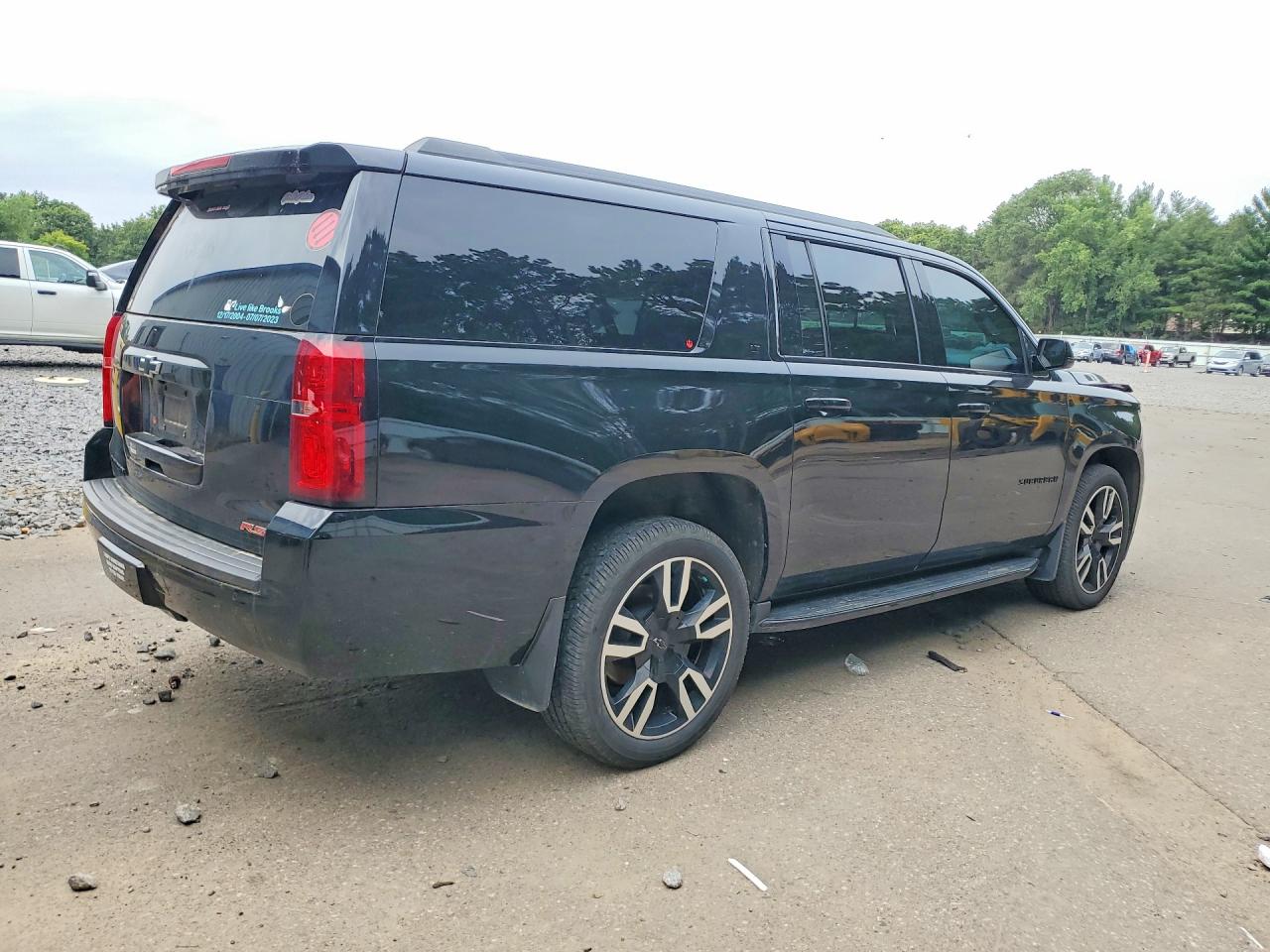 1GNSKHKC5LR226275 · 2020 CHEVROLET SUBURBAN · 3/13