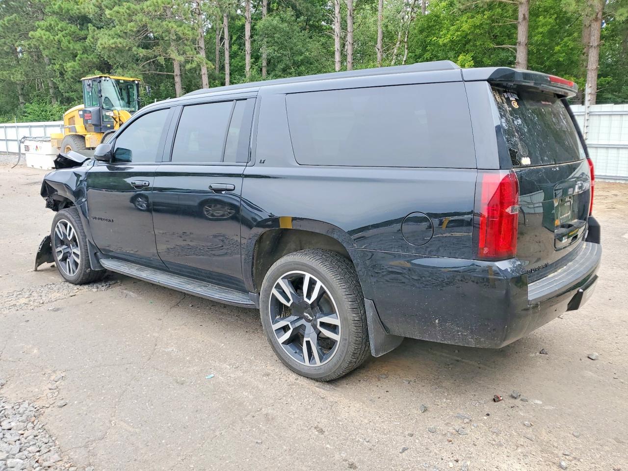 1GNSKHKC5LR226275 · 2020 CHEVROLET SUBURBAN · 2/13