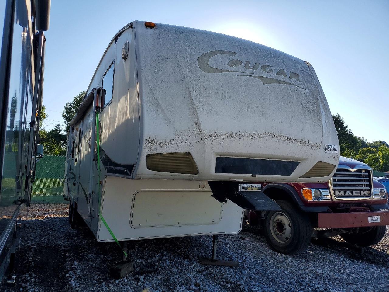 4YDF3182792502743 · 2009 COUGAR 5TH WHEEL