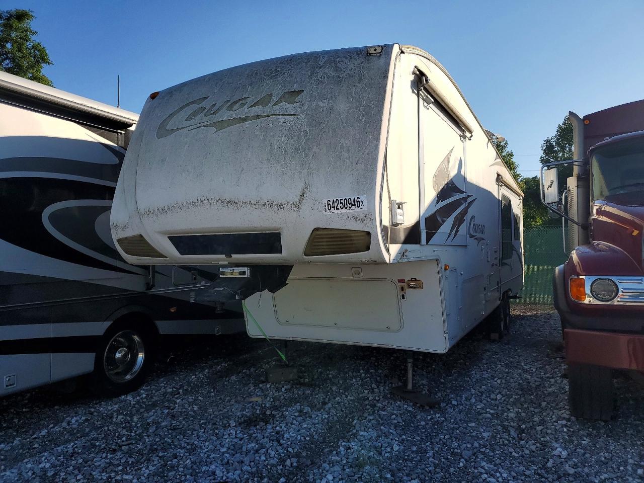4YDF3182792502743 · 2009 COUGAR 5TH WHEEL · 2/10