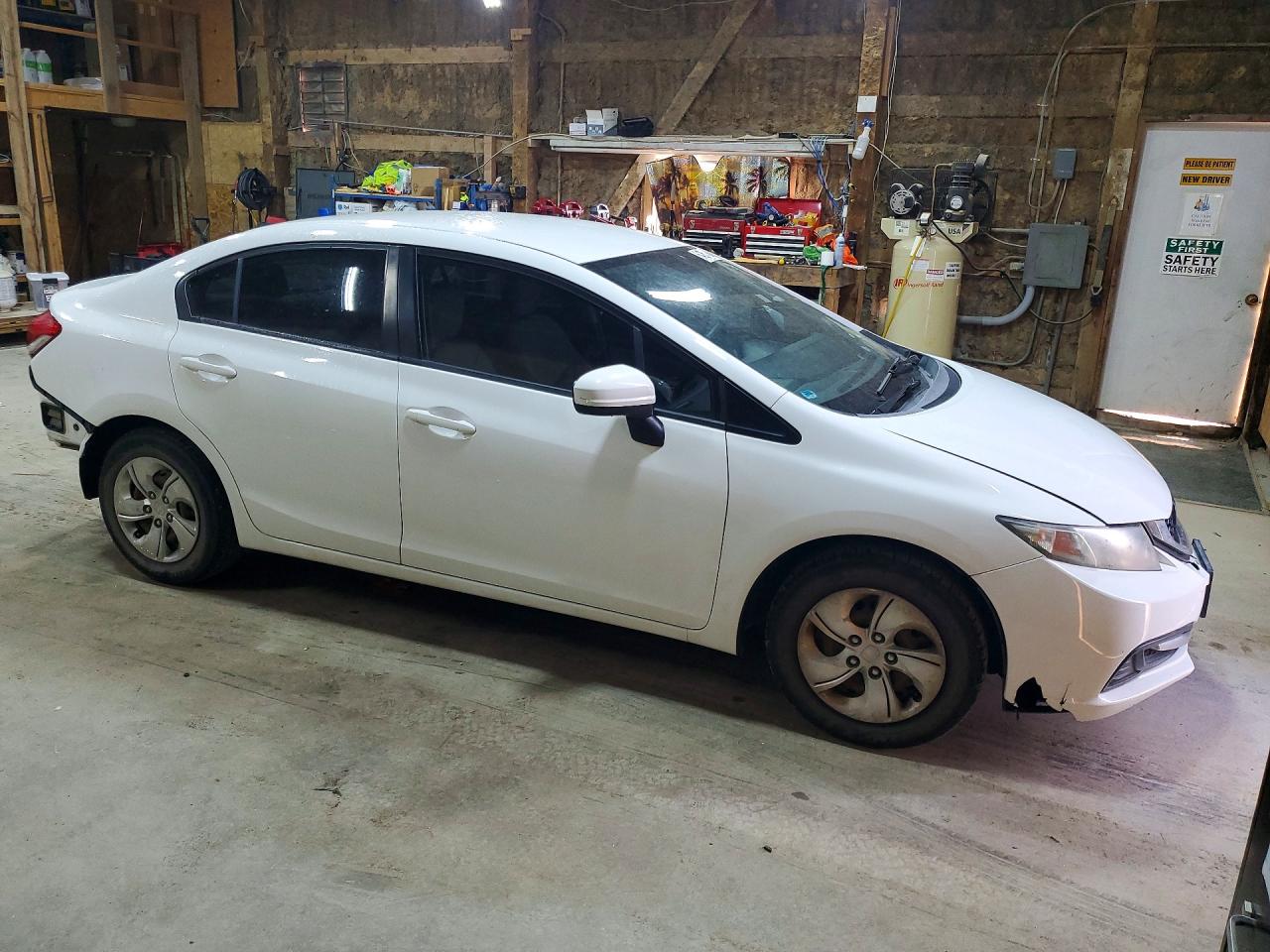 19XFB2F5XFE021389 · 2015 HONDA CIVIC · 4/13