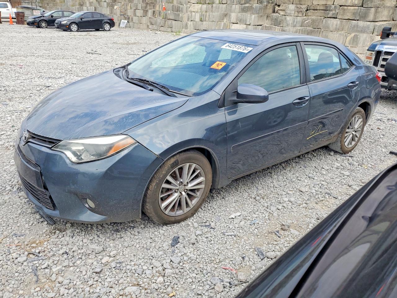2T1BURHE8FC274711 · 2015 TOYOTA COROLLA