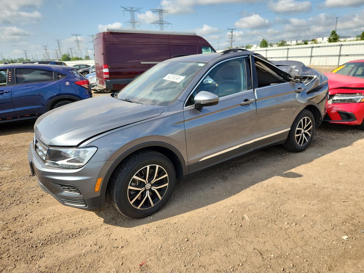 3VV2B7AX0MM015402 · 2021 VOLKSWAGEN TIGUAN