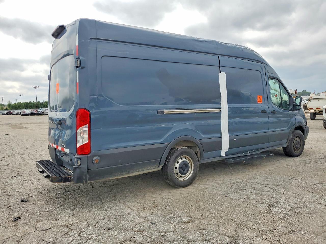 1FTYR3XM1KKB89526 · 2019 FORD TRANSIT · 3/13