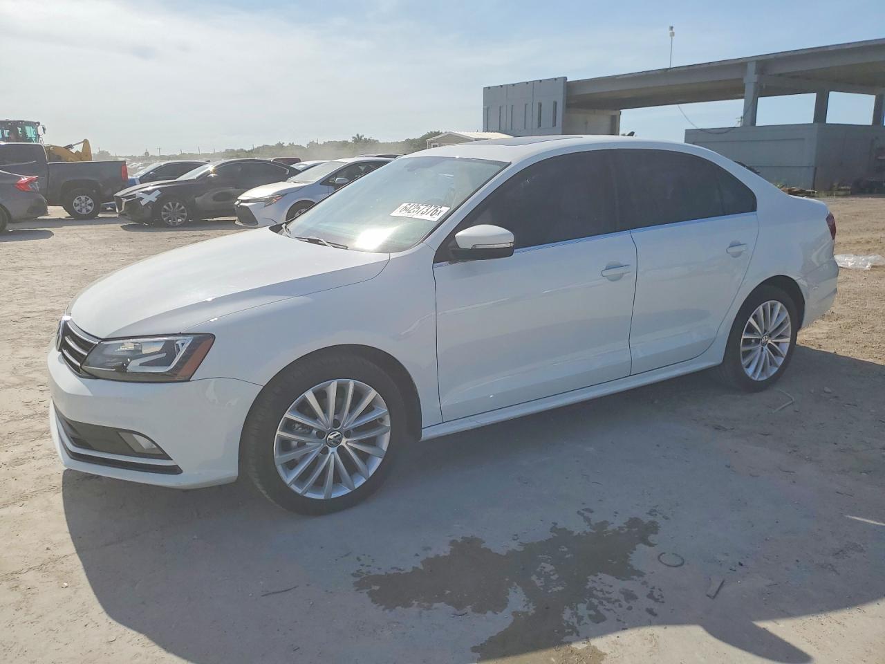 3VWL07AJ5GM261724 · 2016 VOLKSWAGEN JETTA