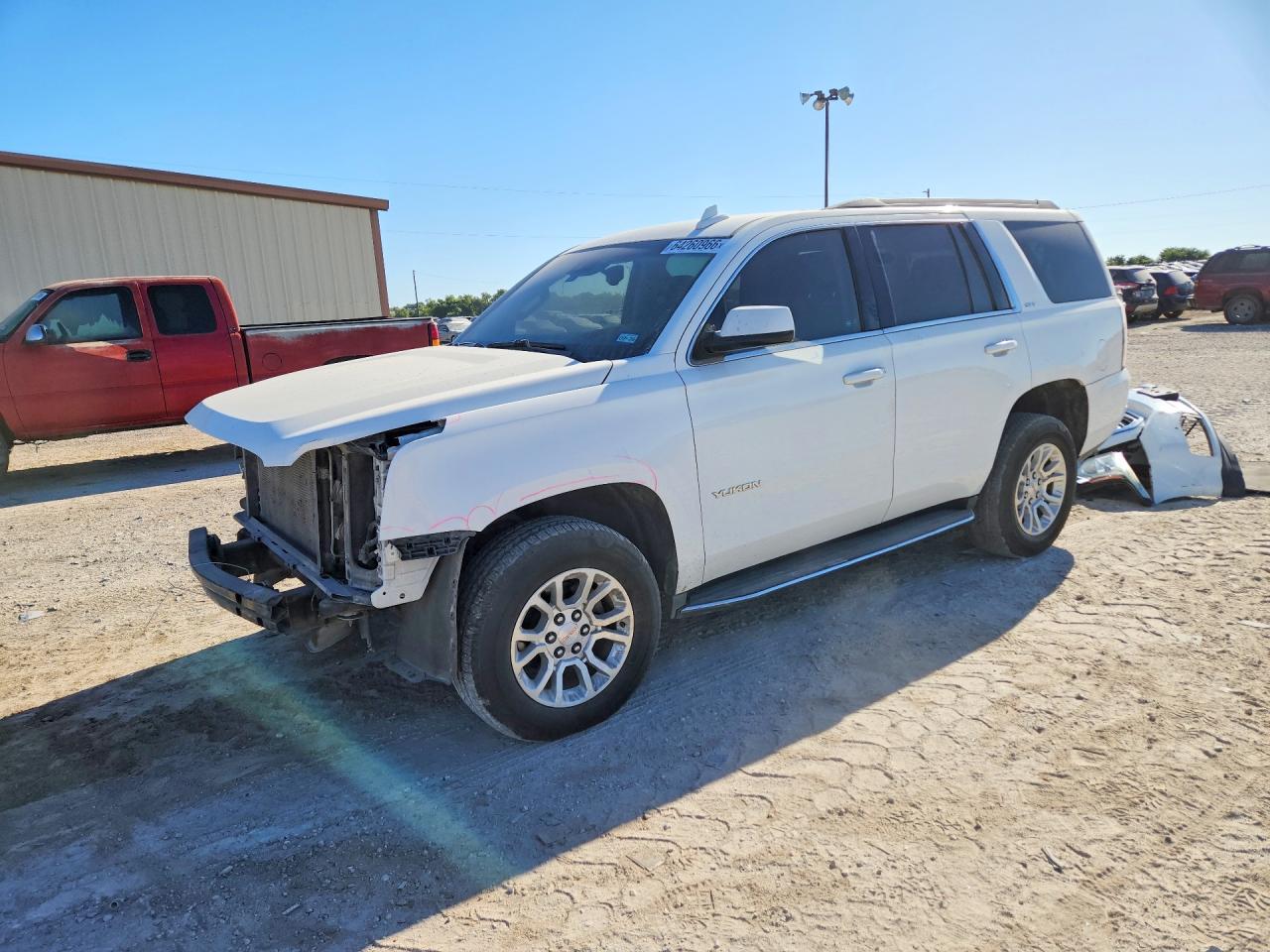 1GKS1BKC3HR161074 · 2017 GMC YUKON