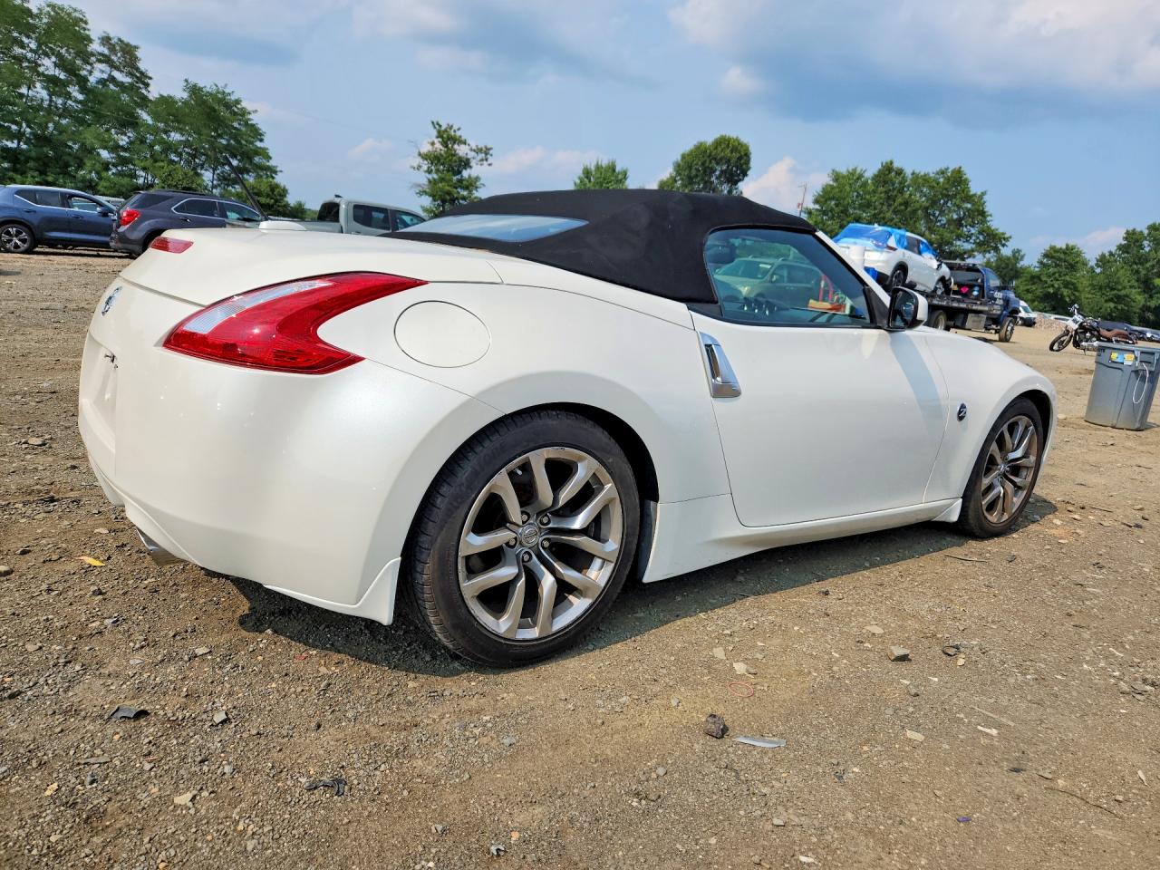JN1AZ4FH8DM790325 · 2013 NISSAN 370Z · 3/12