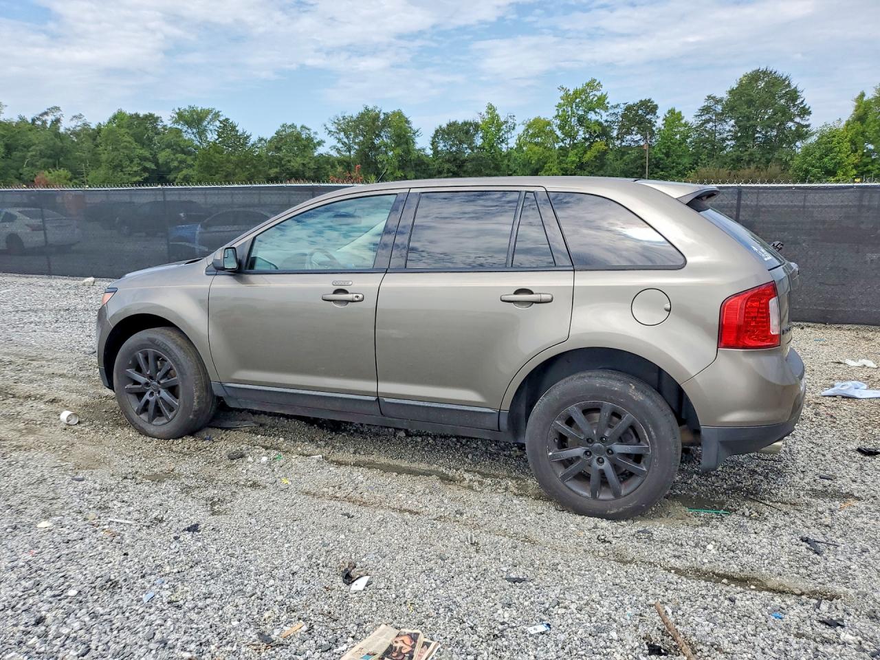 2FMDK4JC8CBA43995 · 2012 FORD EDGE · 2/13