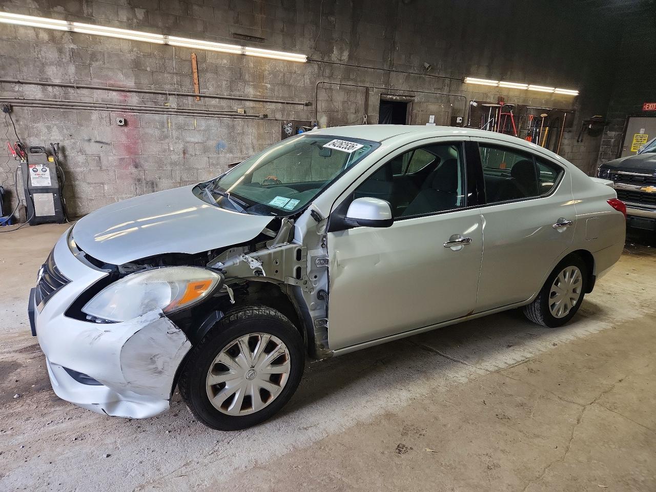 3N1CN7APXEL817363 · 2014 NISSAN VERSA