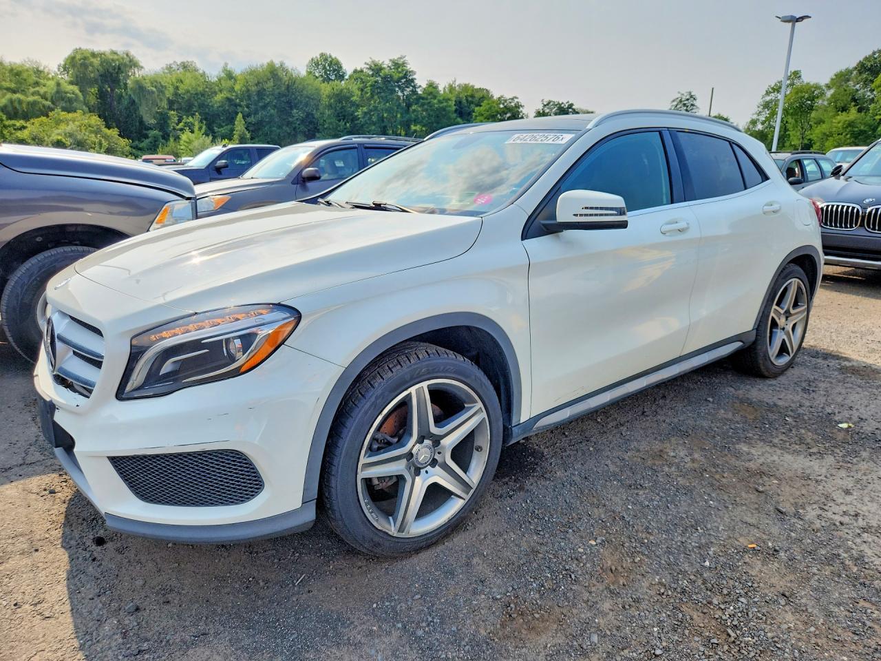 WDCTG4GBXFJ039814 · 2015 MERCEDES-BENZ GLA