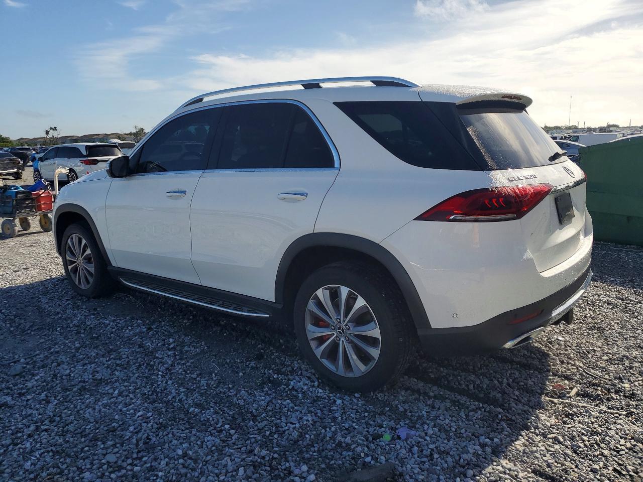 4JGFB4KB8MA523465 · 2021 MERCEDES-BENZ GLE · 2/13