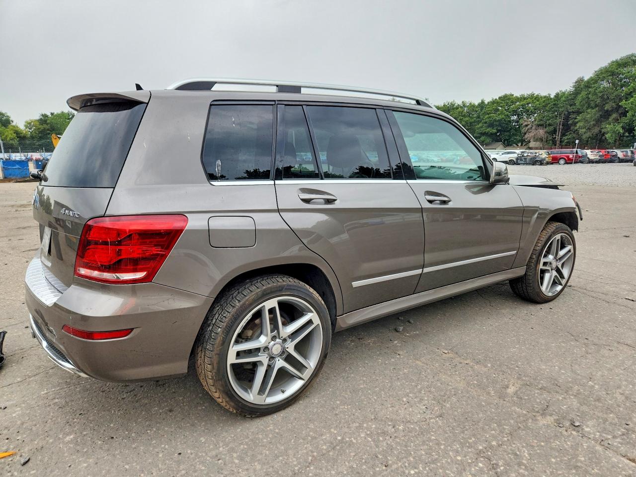 WDCGG8JB8EG303156 · 2014 MERCEDES-BENZ GLK · 3/14