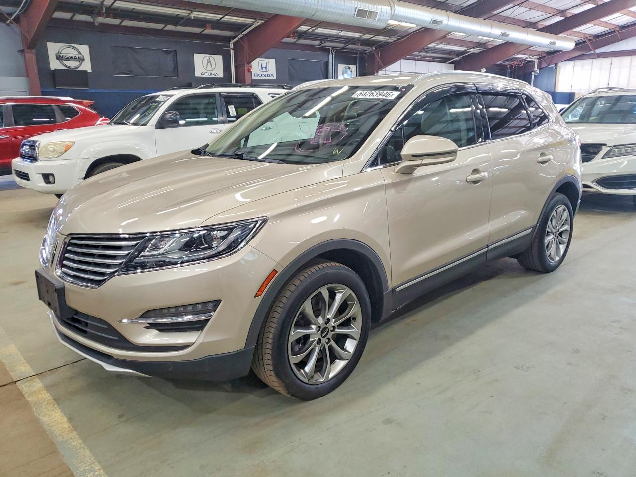 5LMCJ2D95HUL62174 · 2017 LINCOLN MKC