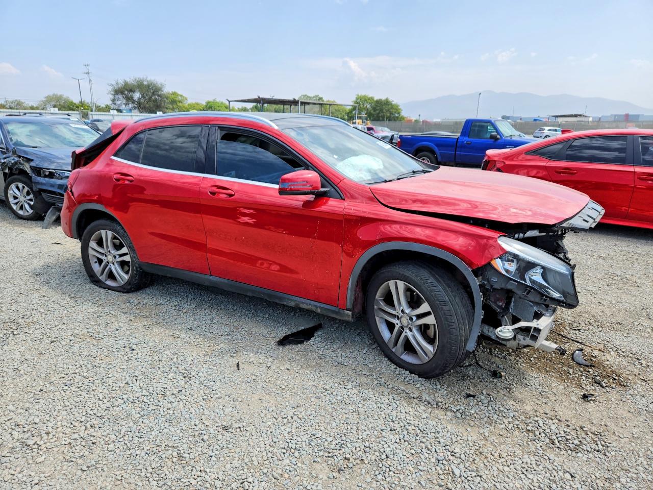 WDCTG4EB4HJ326460 · 2017 MERCEDES-BENZ GLA · 4/12