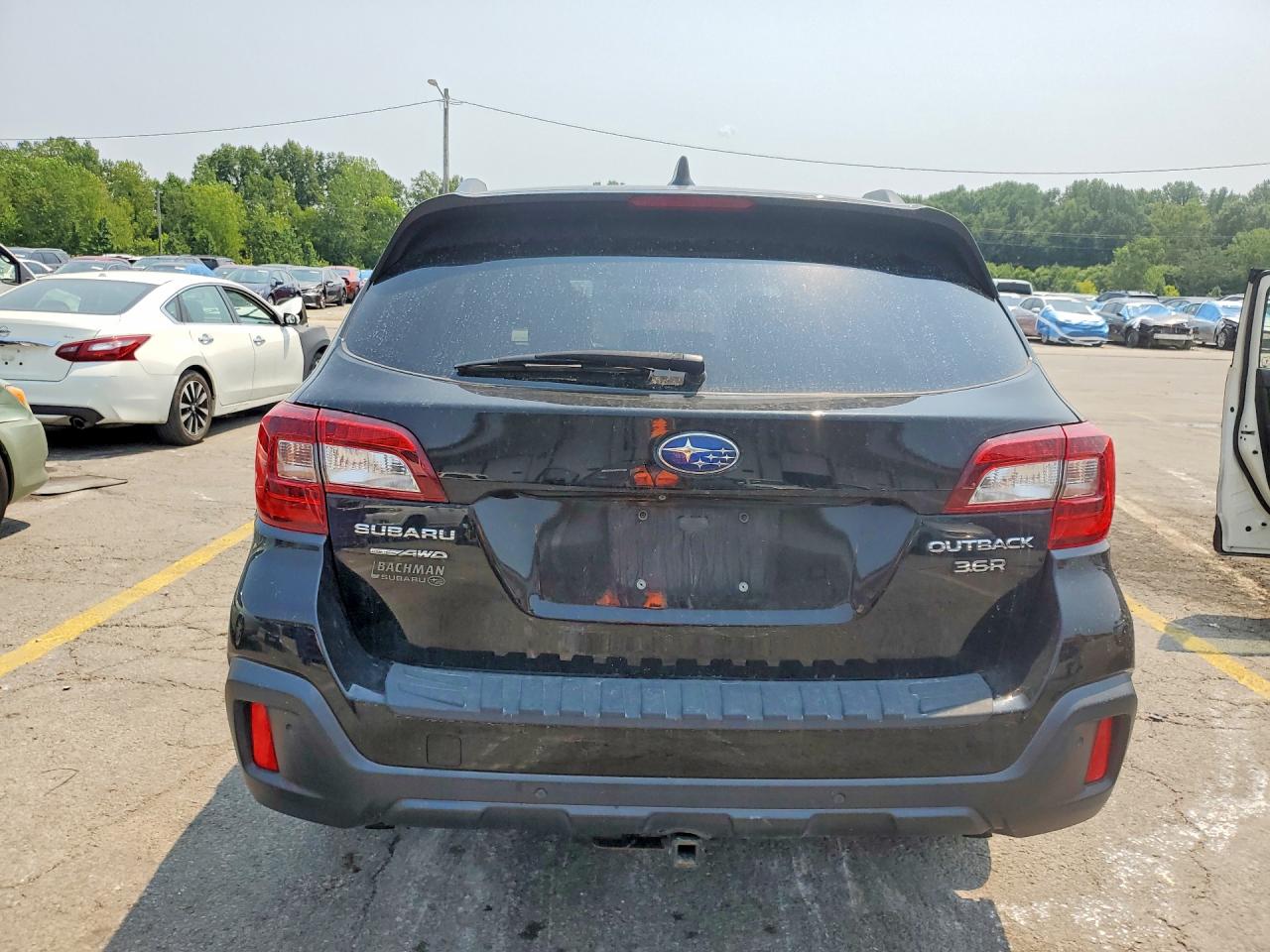 4S4BSETC2K3298960 · 2019 SUBARU OUTBACK · 6/13