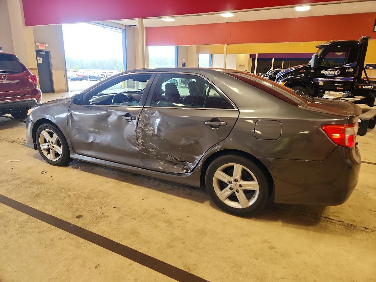 4T1BF1FK3CU074446 · 2012 TOYOTA CAMRY · 2/12