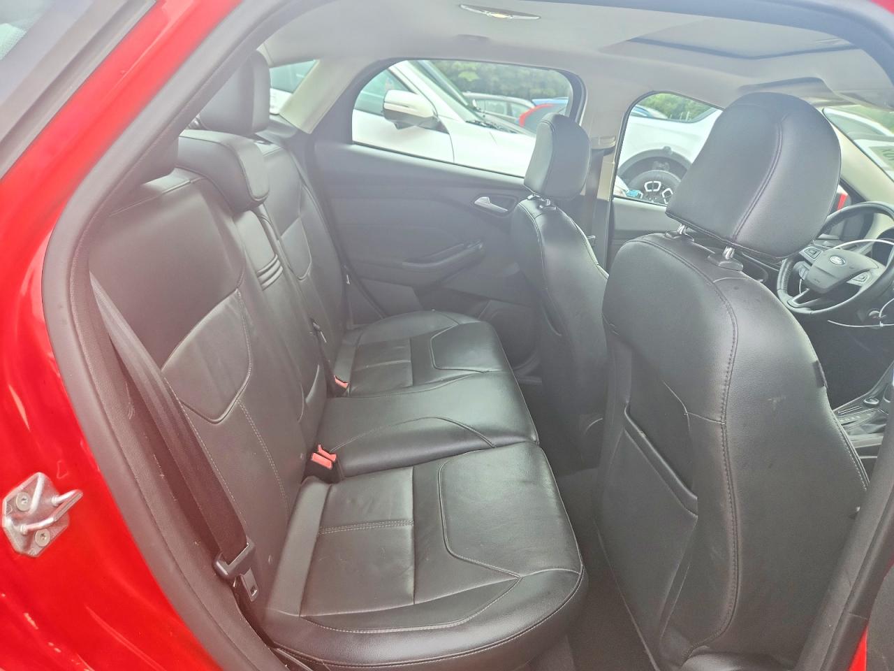 1FADP3F21FL365310 · 2015 FORD FOCUS · 10/12