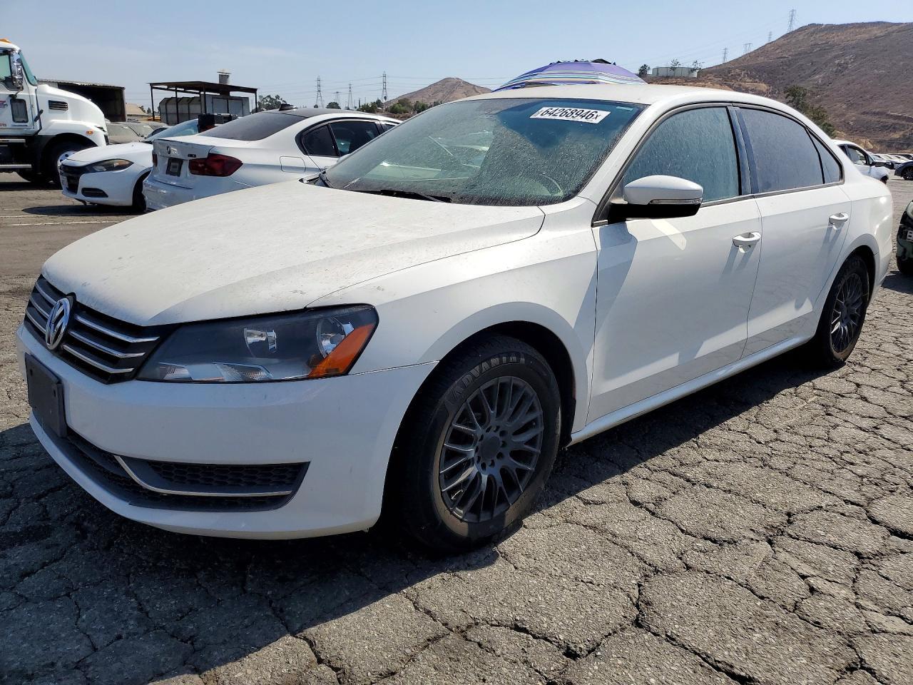 1VWAT7A30EC050199 · 2014 VOLKSWAGEN PASSAT