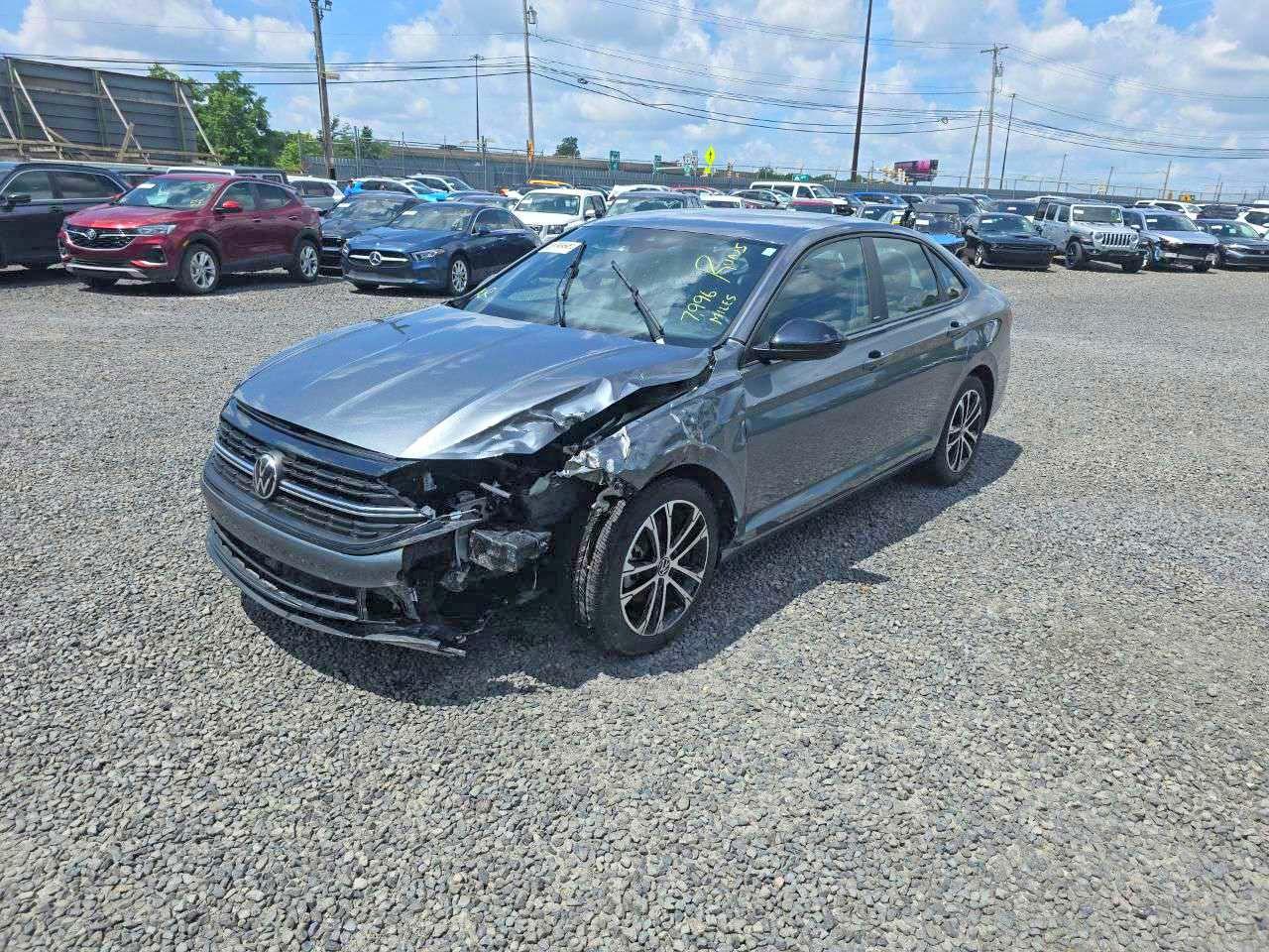 3VWBM7BUXRM034024 · 2024 VOLKSWAGEN JETTA