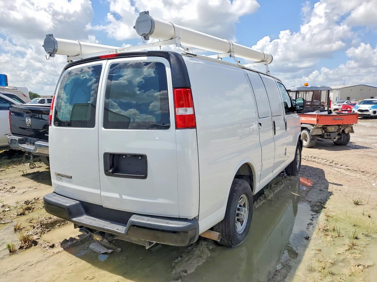 1GCWGAFP8N1282793 · 2022 CHEVROLET EXPRESS G2500 · 3/13