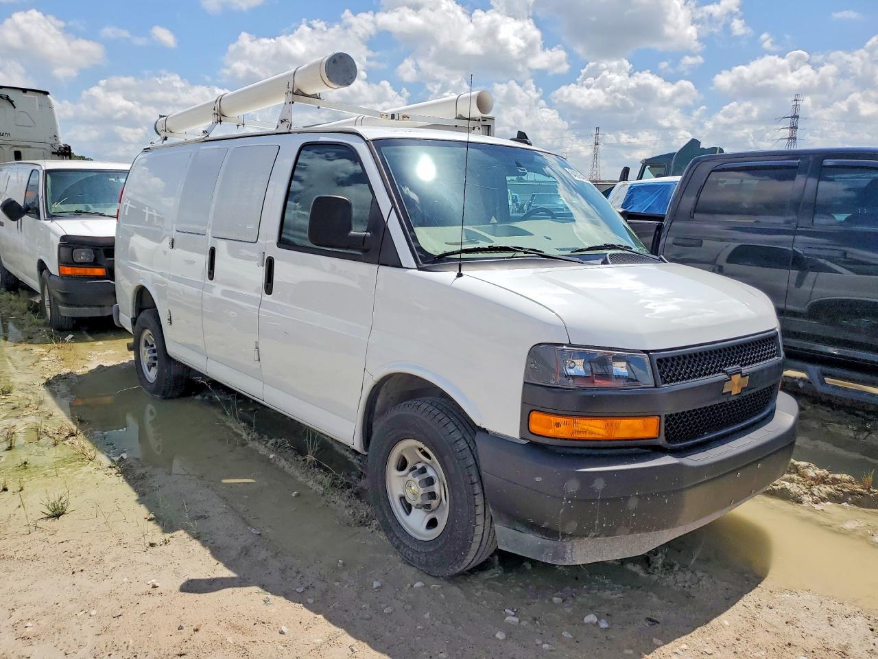 1GCWGAFP8N1282793 · 2022 CHEVROLET EXPRESS G2500 · 4/13