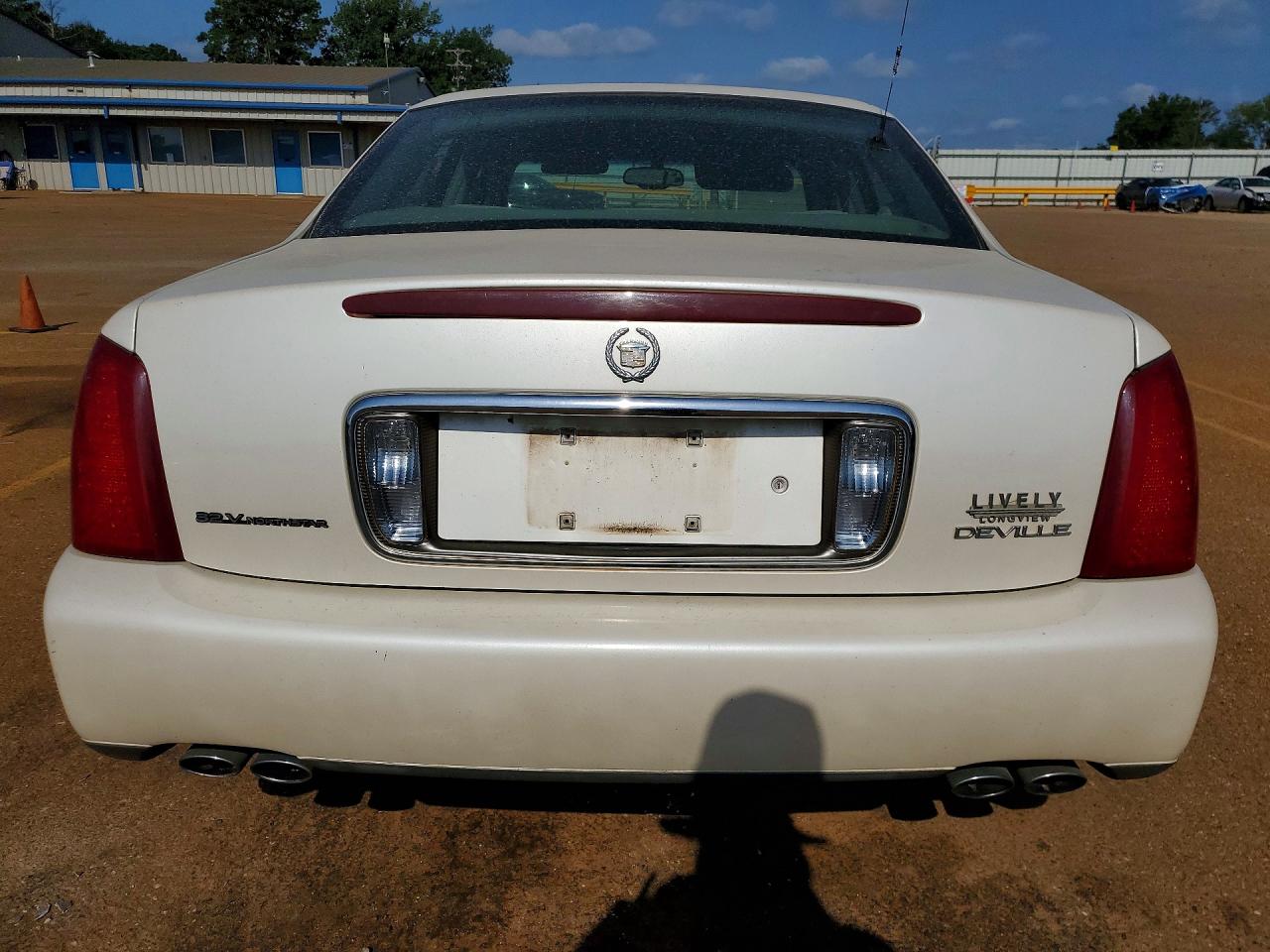 1G6KD54Y81U291127 · 2001 CADILLAC DEVILLE · 6/13