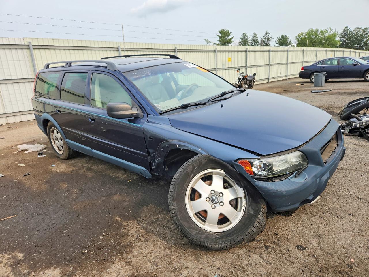 YV1SZ59HX41139714 · 2004 VOLVO XC70 · 4/12