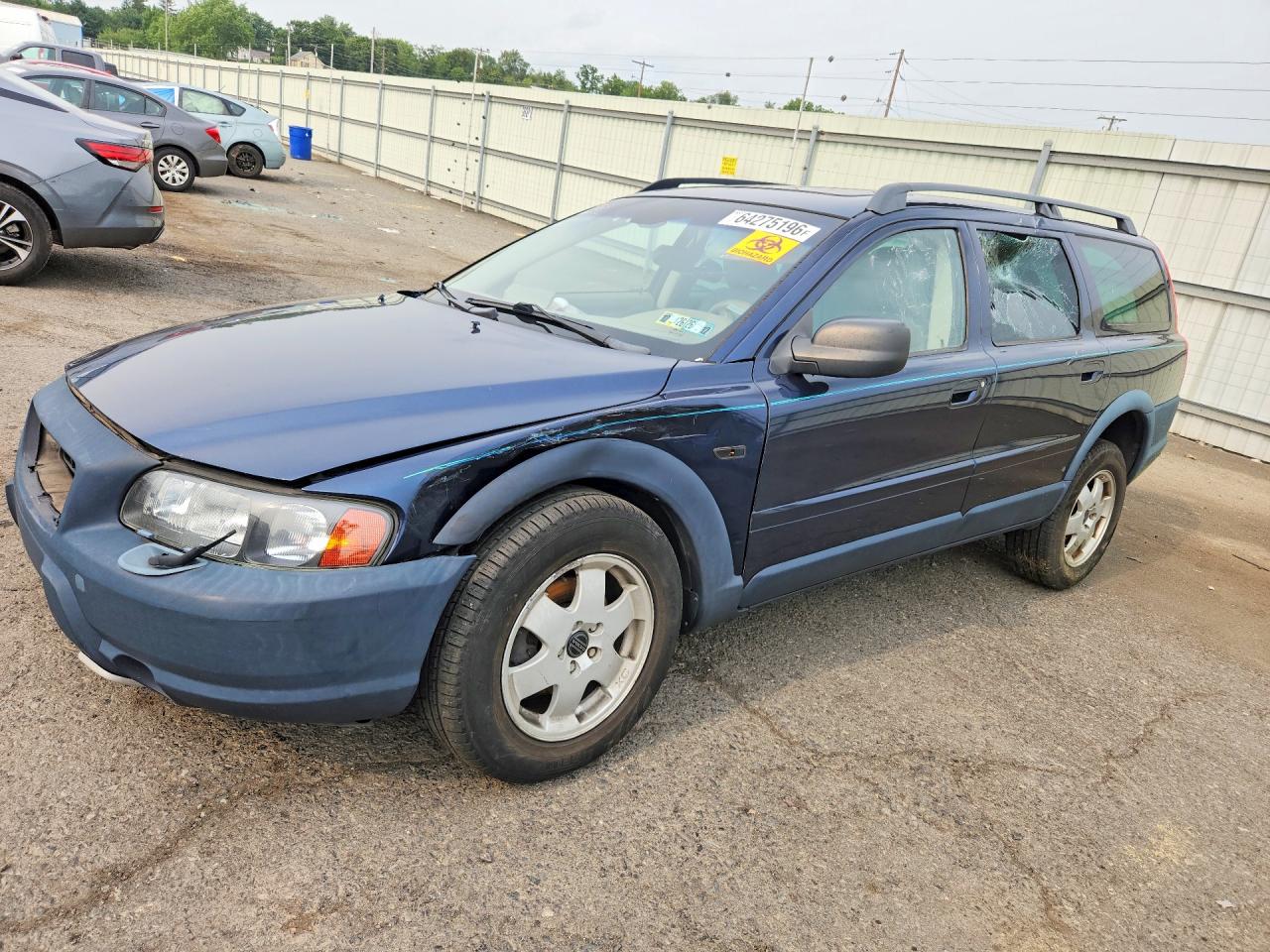 2004 VOLVO XC70