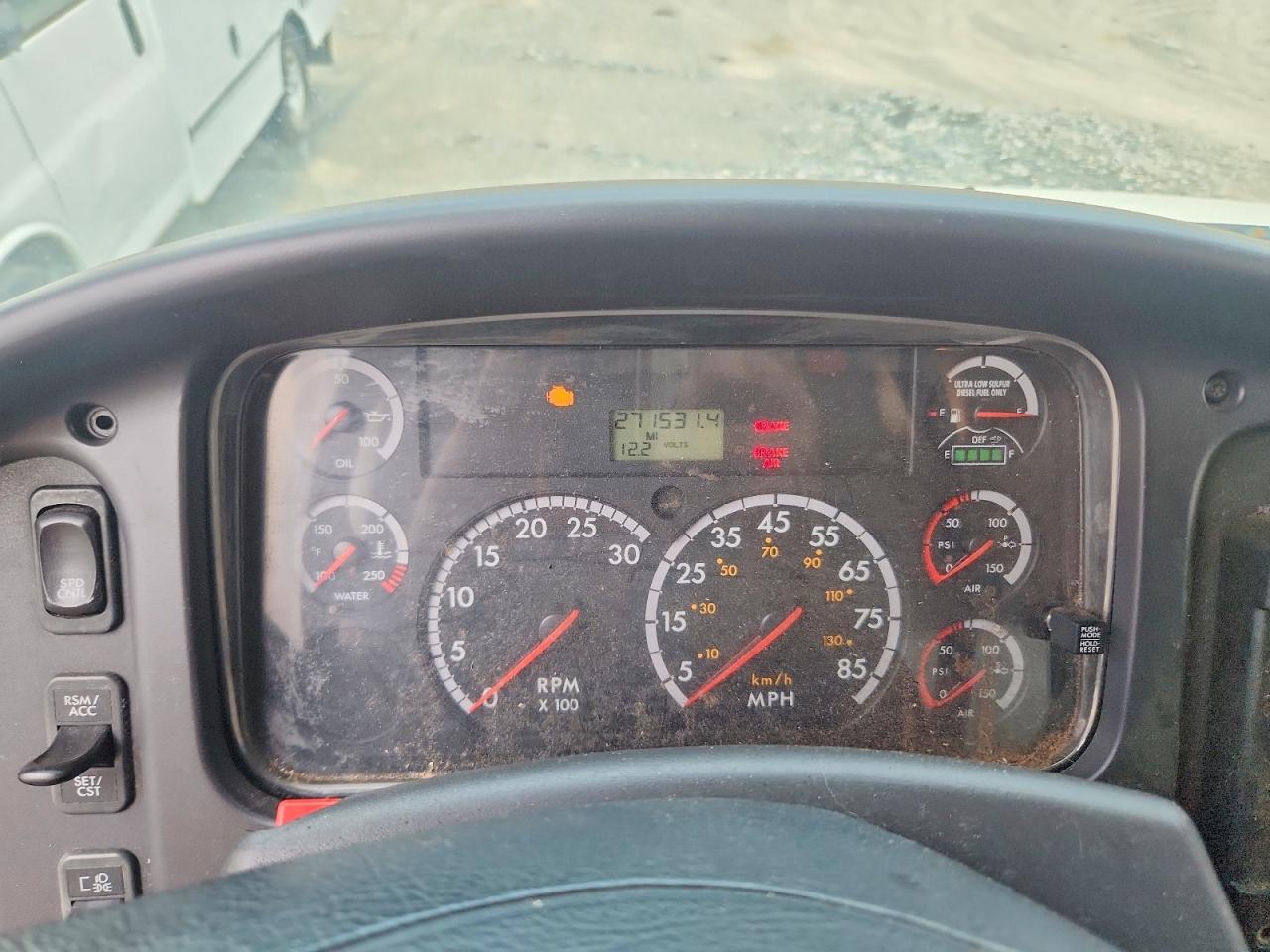 1FVACWDT2EHFS9338 · 2014 FRHT - FREIGHTLINER M2 · 9/13