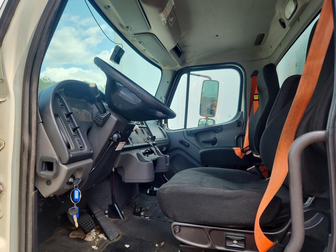 1FVACWDT2EHFS9338 · 2014 FRHT - FREIGHTLINER M2 · 7/13