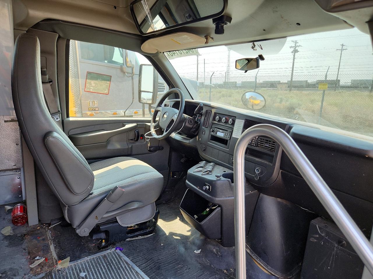 1GB6G3AG1A1137287 · 2010 CHEVROLET EXPRESS G3500 · 5/10