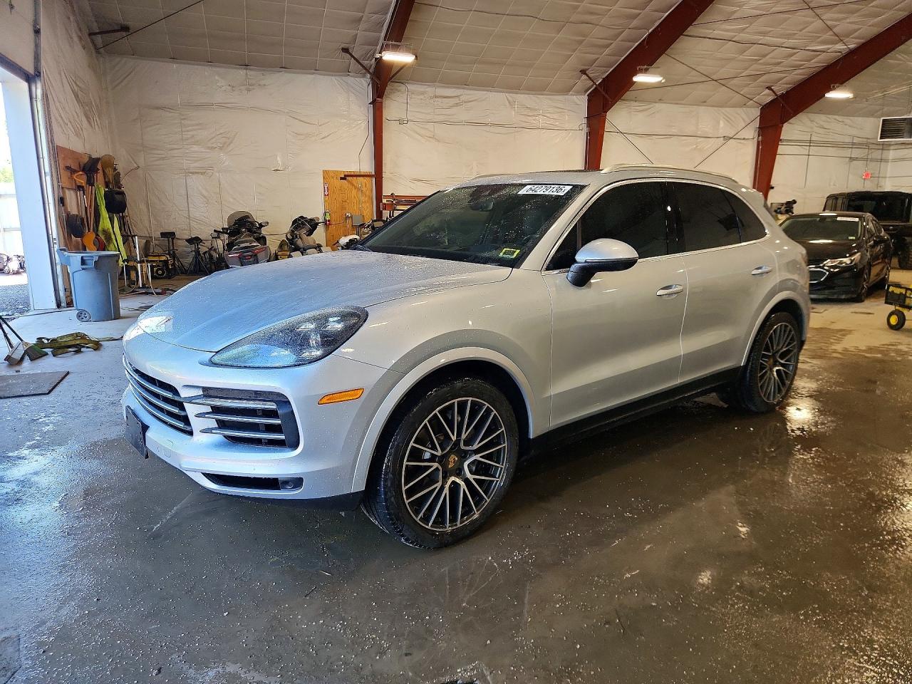 2019 PORSCHE CAYENNE