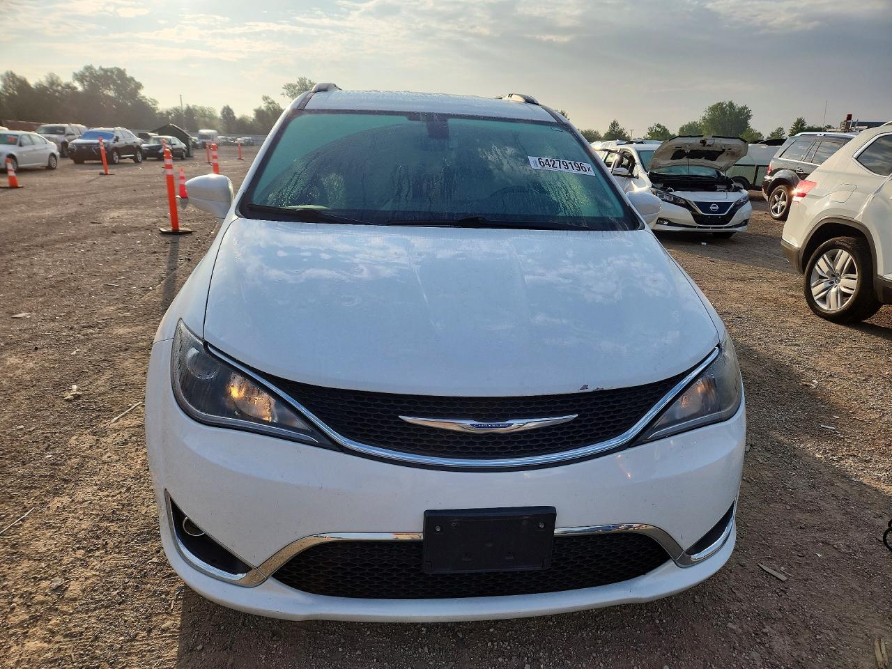2C4RC1BGXJR136447 · 2018 CHRYSLER PACIFICA · 5/13