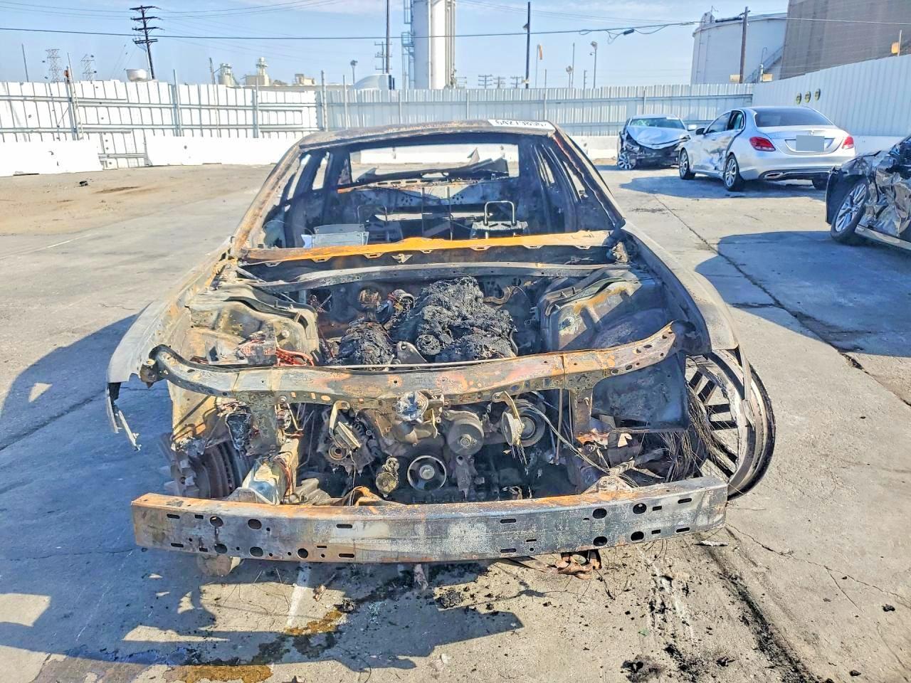 2C3CCACG4CH308697 · 2012 CHRYSLER 300 · 5/11