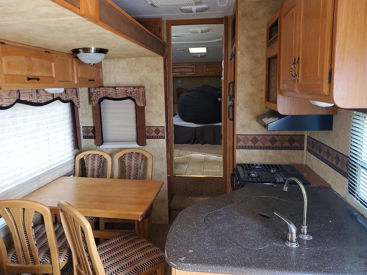 4YDF265279L601027 · 2009 KEYSTONE LAREDO · 5/10