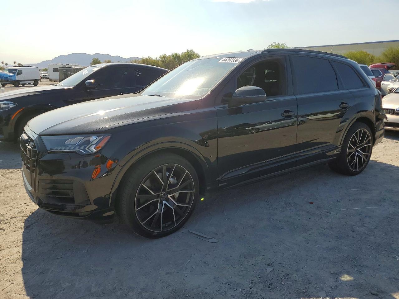 WA1VXBF72ND001923 · 2022 AUDI Q7