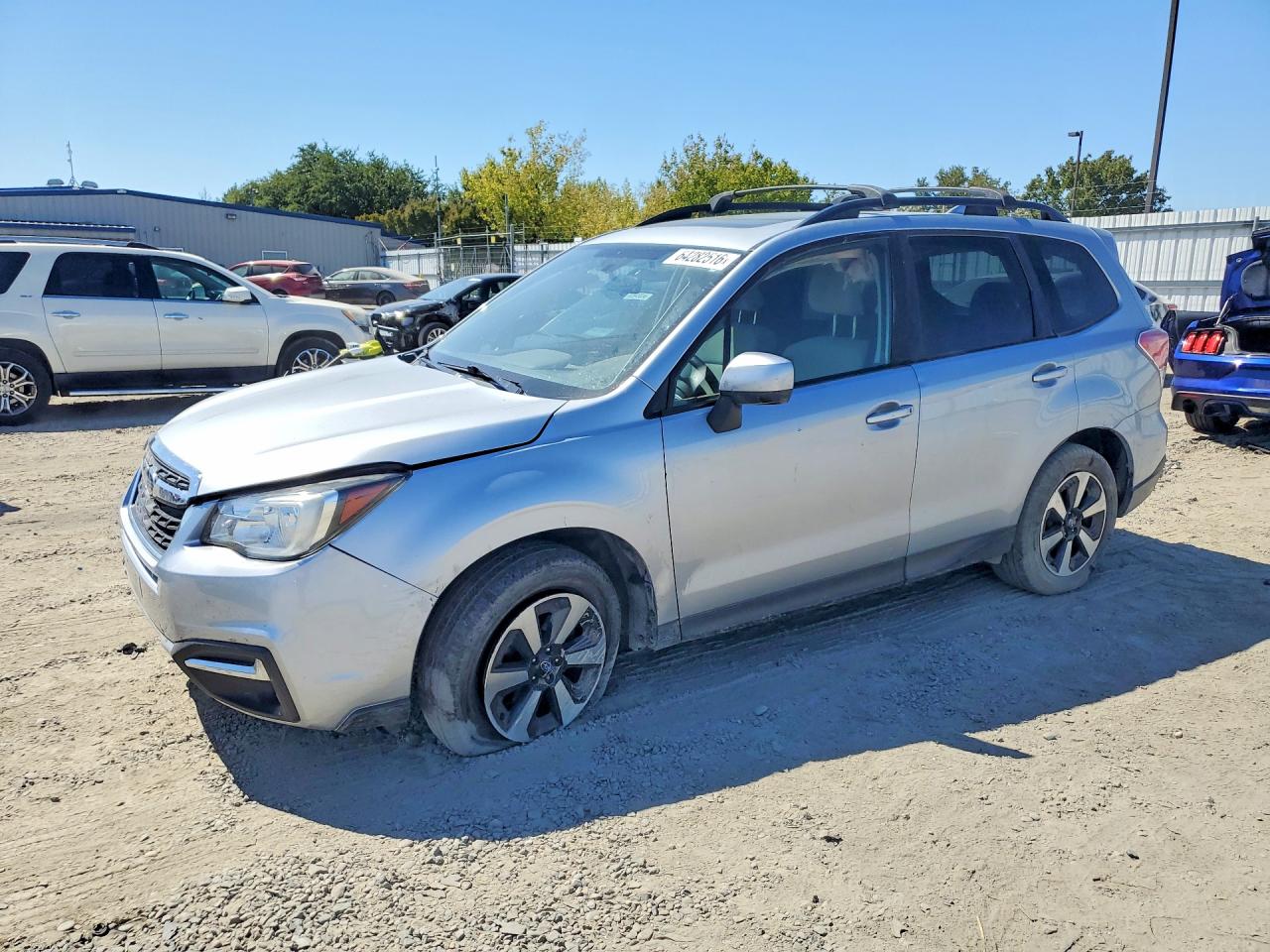 JF2SJAGC5JH415220 · 2018 SUBARU FORESTER
