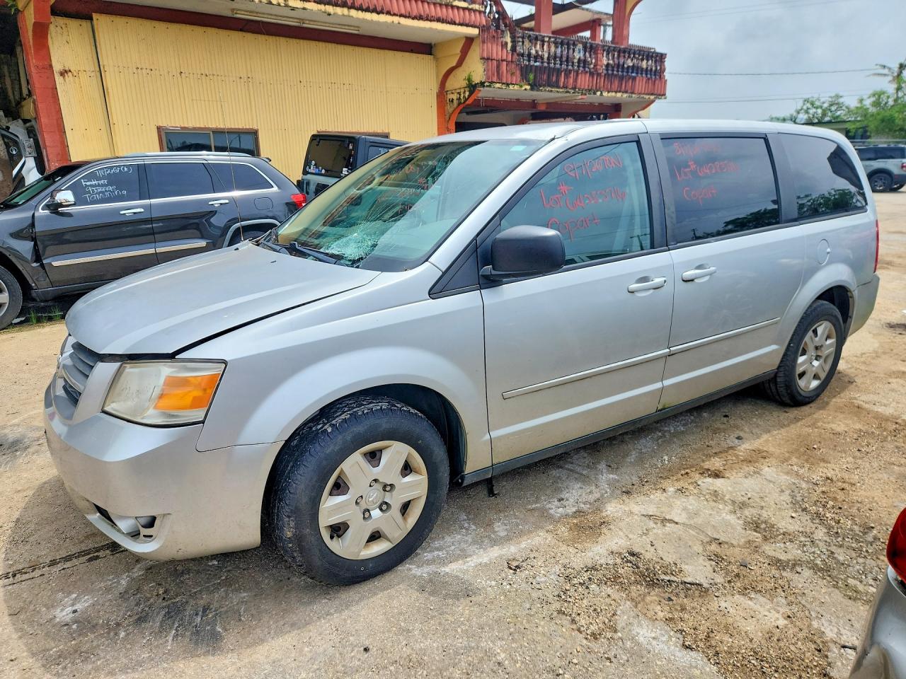 2D4RN4DE0AR341608 · 2010 DODGE GRAND CARAVAN