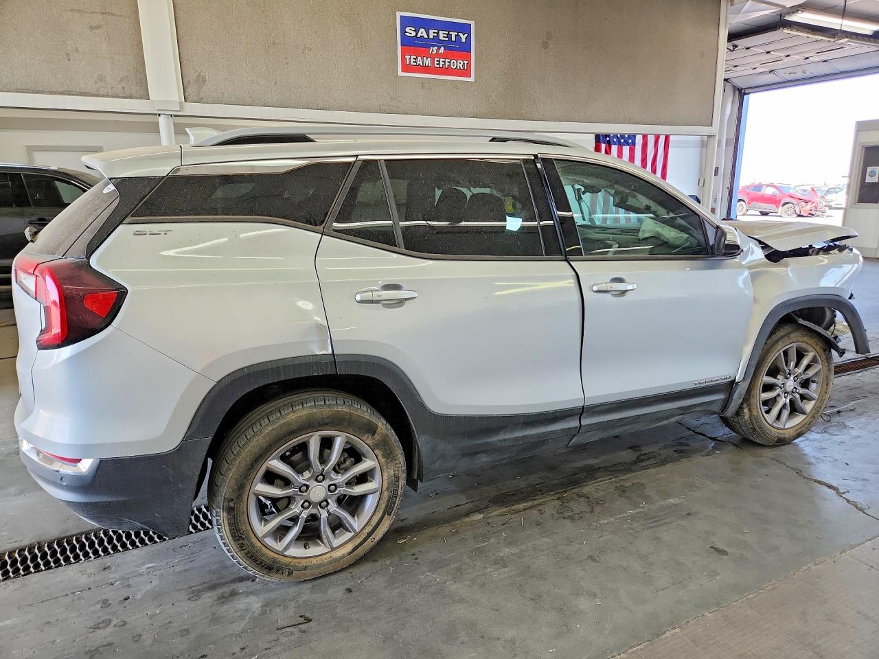 3GKALVEV1NL229671 · 2022 GMC TERRAIN · 3/13