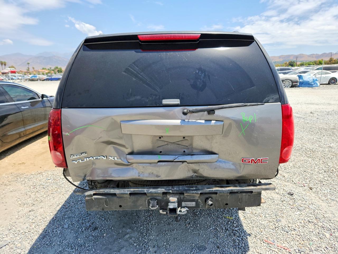 1GKFC16098R132636 · 2008 GMC YUKON XL · 6/14