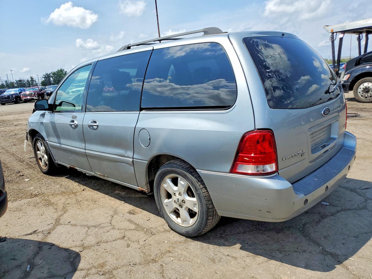 2FMDA52227BA03478 · 2007 FORD FREESTAR · 2/12