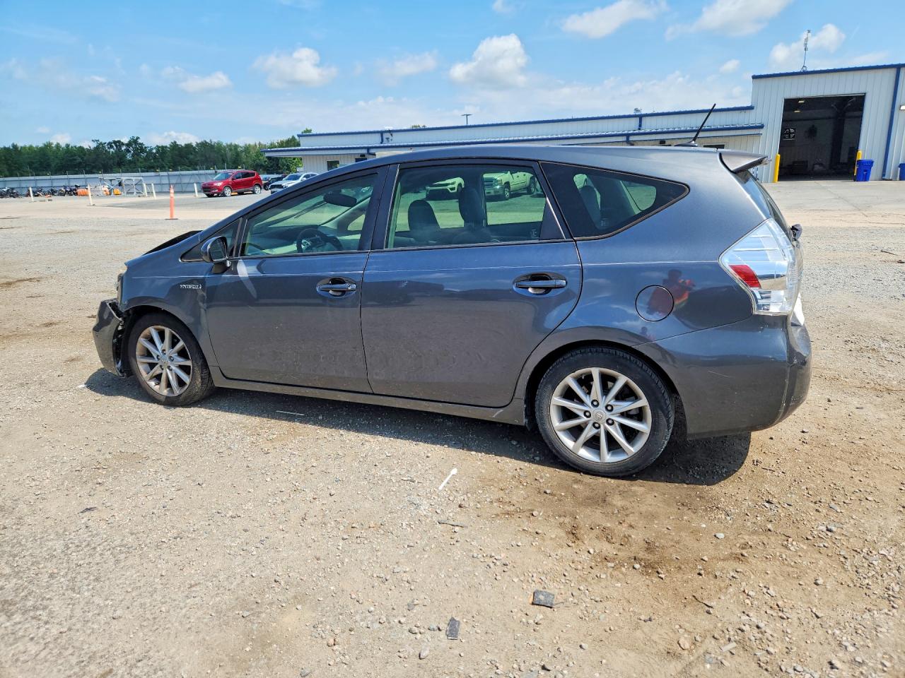 JTDZN3EU5E3327117 · 2014 TOYOTA PRIUS V · 2/13